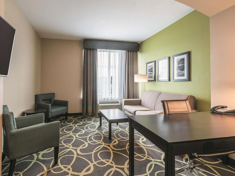 La Quinta By Wyndham Tyler - University Area Extérieur photo