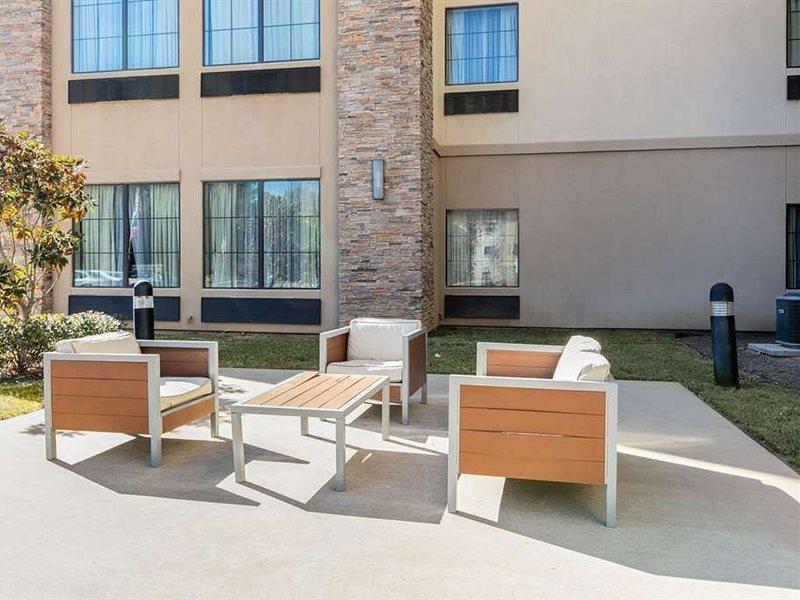 La Quinta By Wyndham Tyler - University Area Extérieur photo