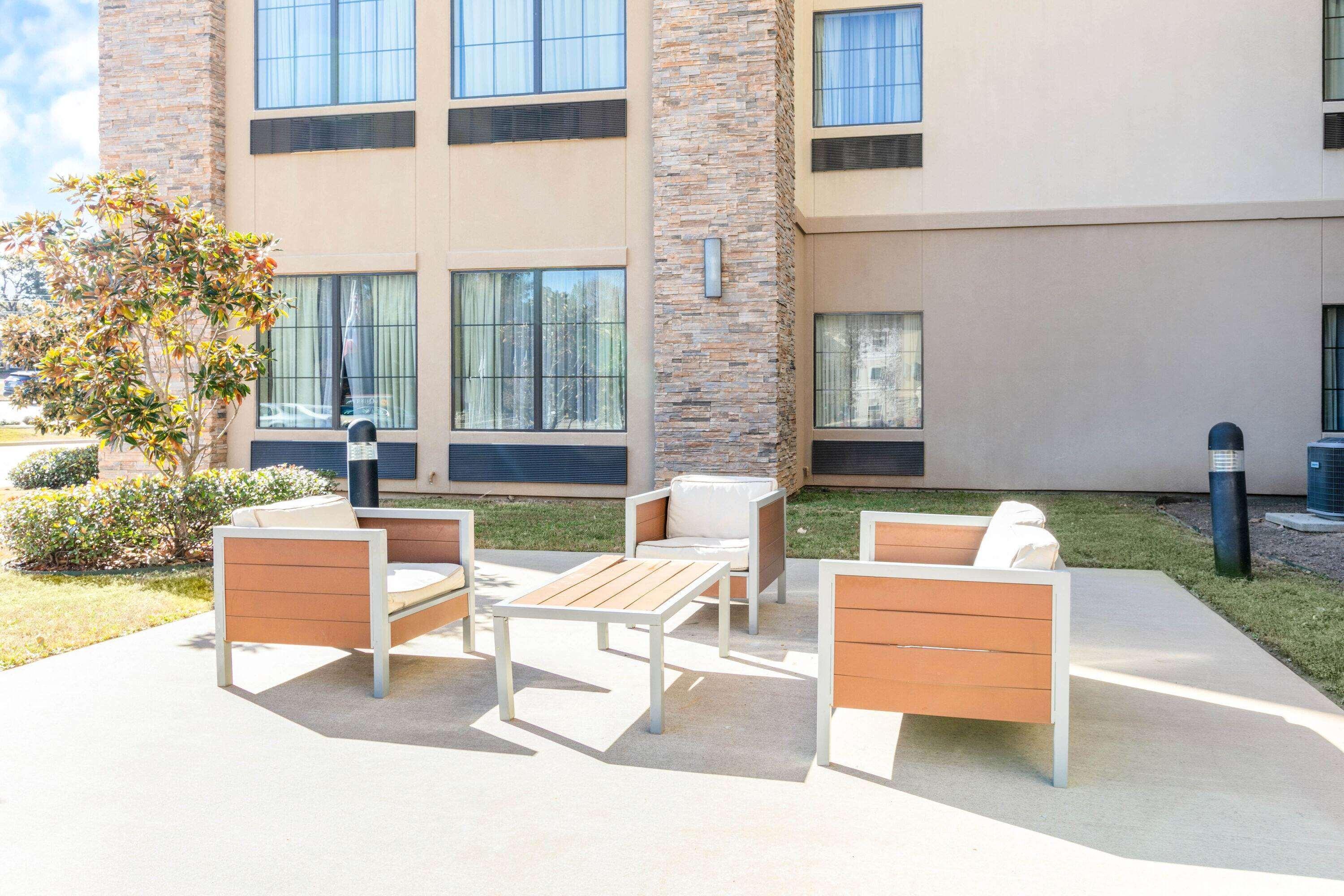 La Quinta By Wyndham Tyler - University Area Extérieur photo