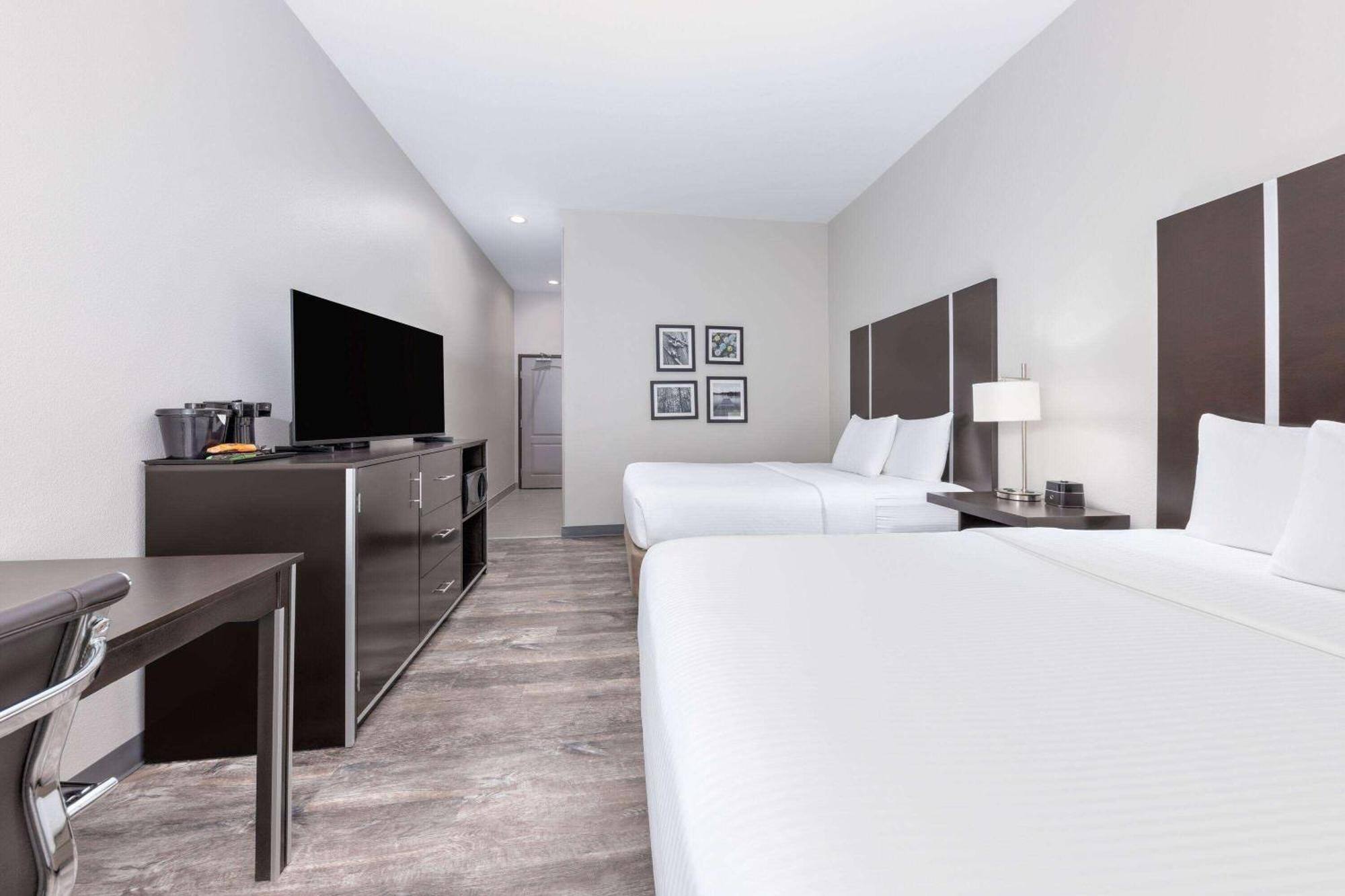 La Quinta By Wyndham Tyler - University Area Extérieur photo