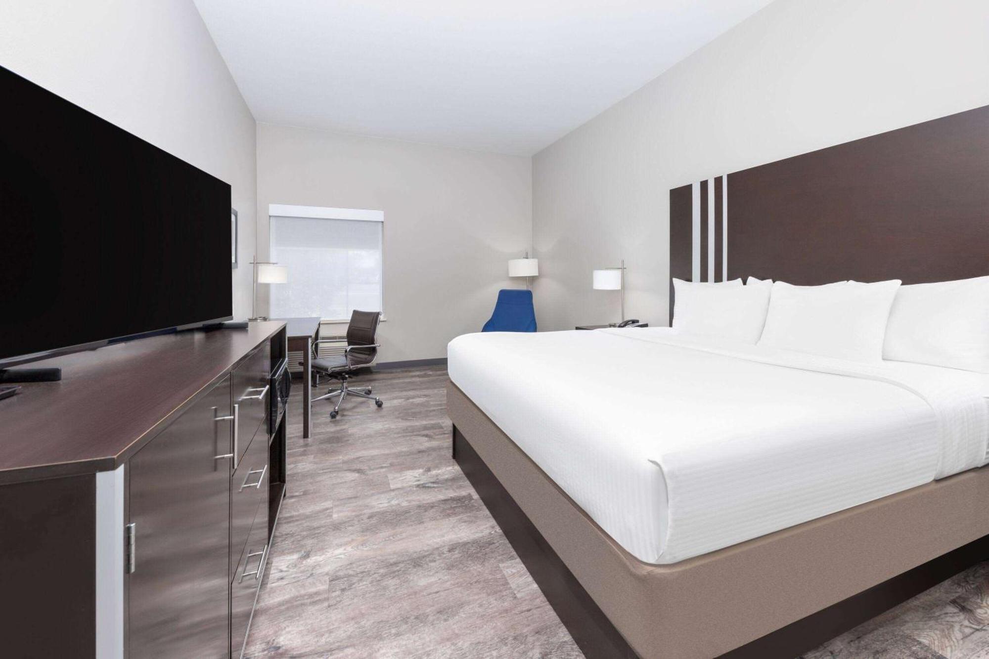 La Quinta By Wyndham Tyler - University Area Extérieur photo